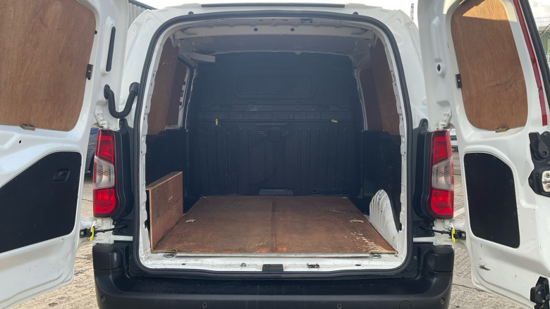 Peugeot Partner Standard Diesel 1000 1.5 BlueHDi 100 Professional Van